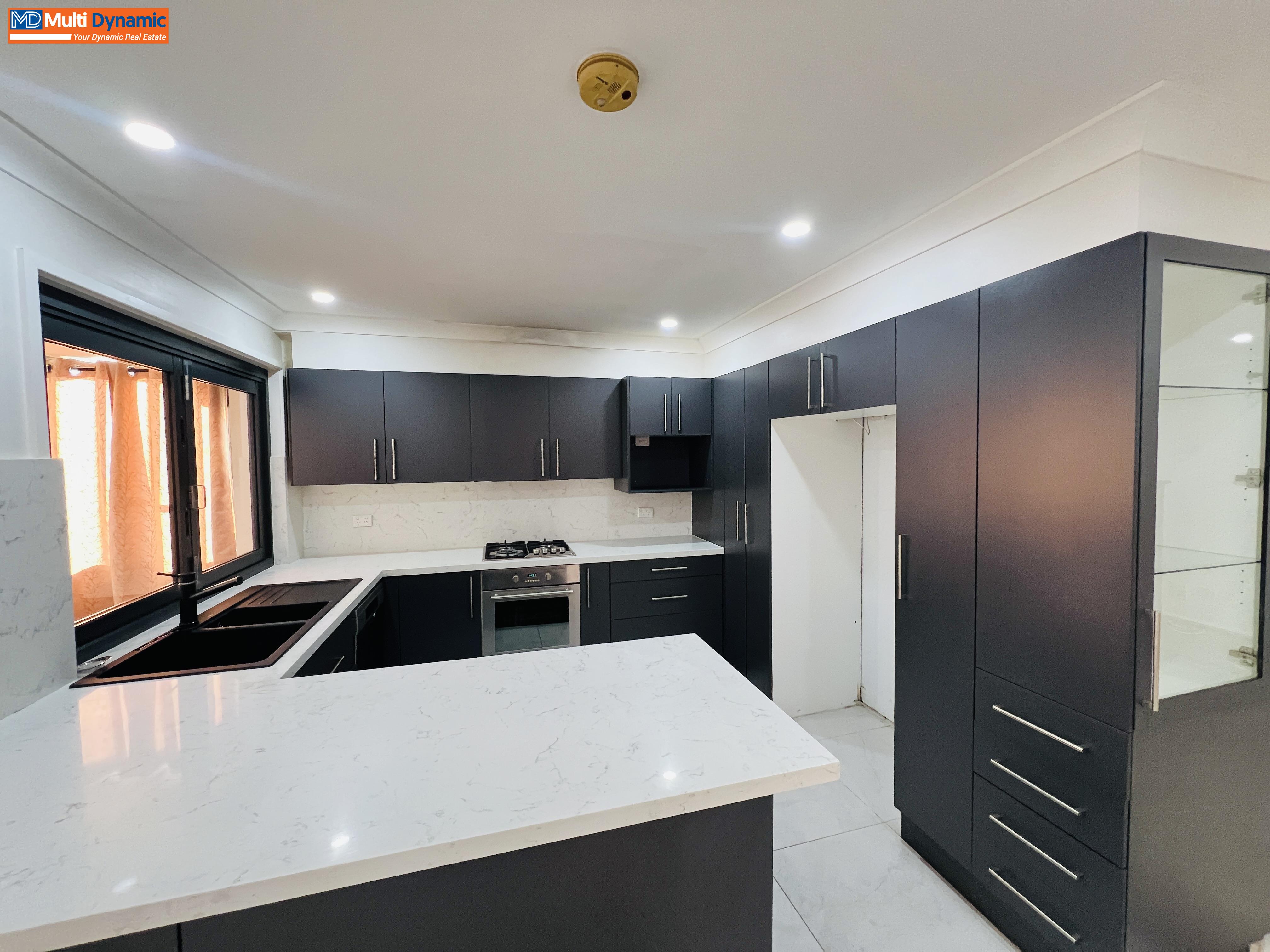 Comfortable Family Living in a Modern Single-Storey Home!