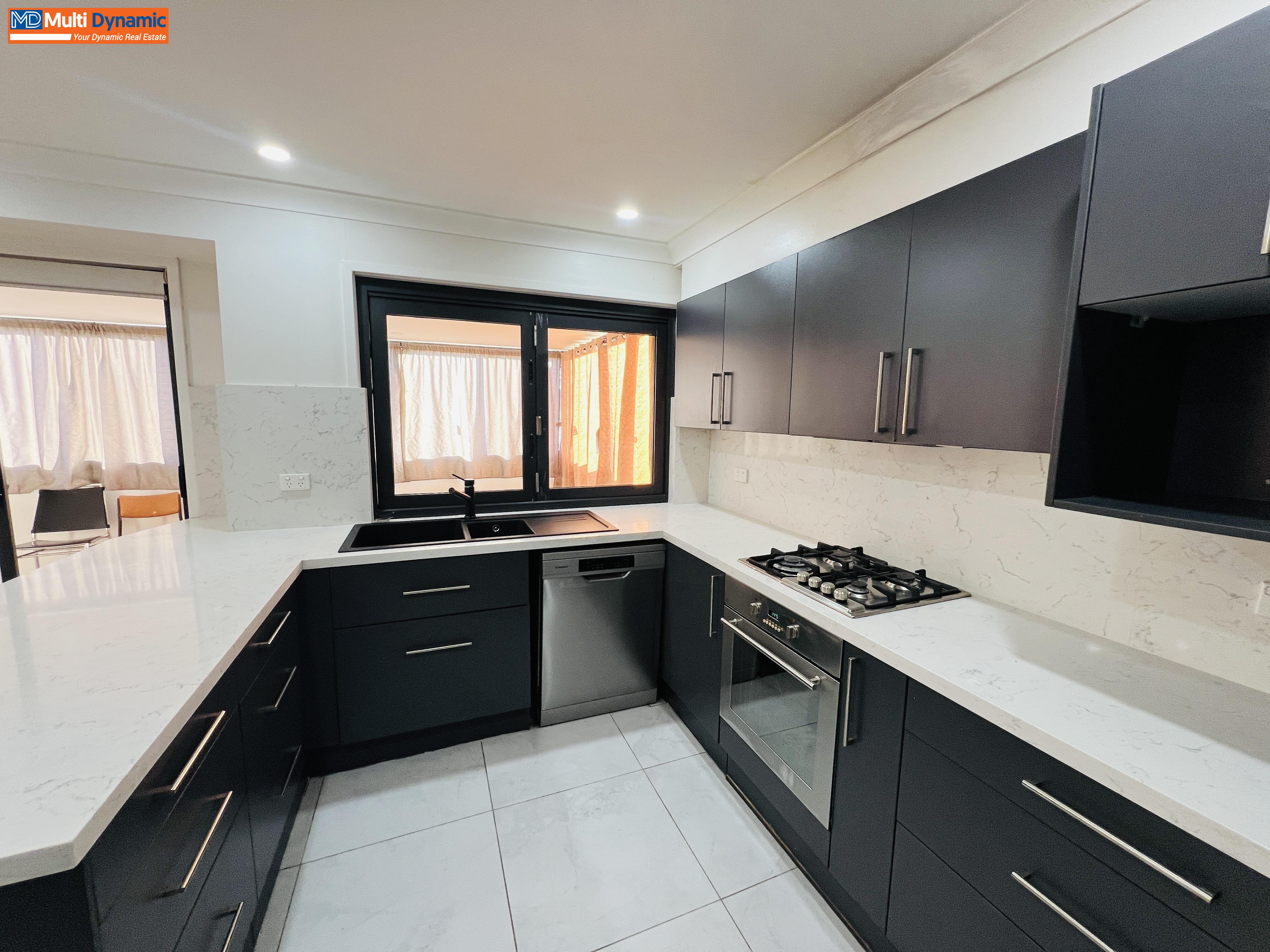 Comfortable Family Living in a Modern Single-Storey Home!