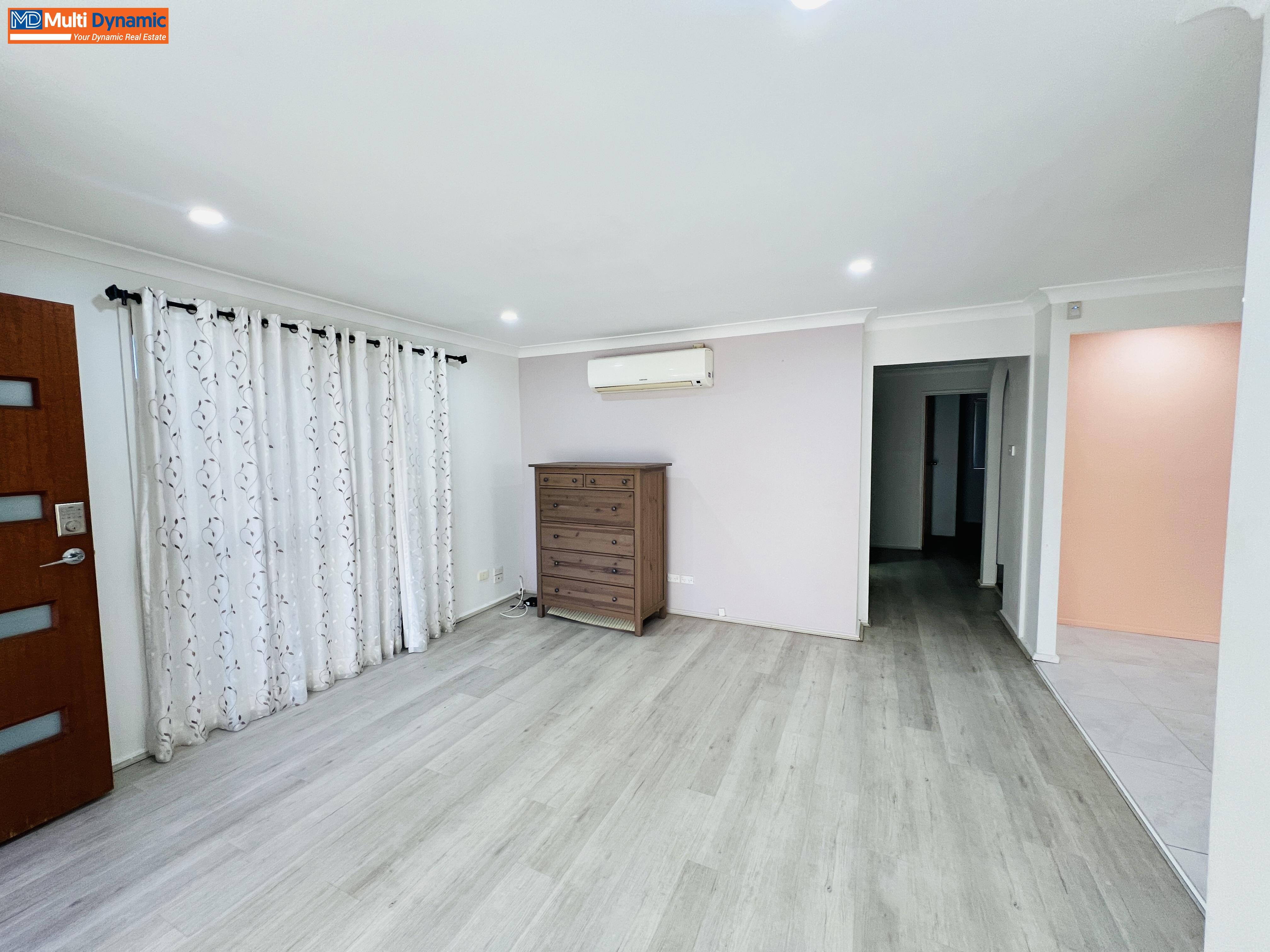 Comfortable Family Living in a Modern Single-Storey Home!